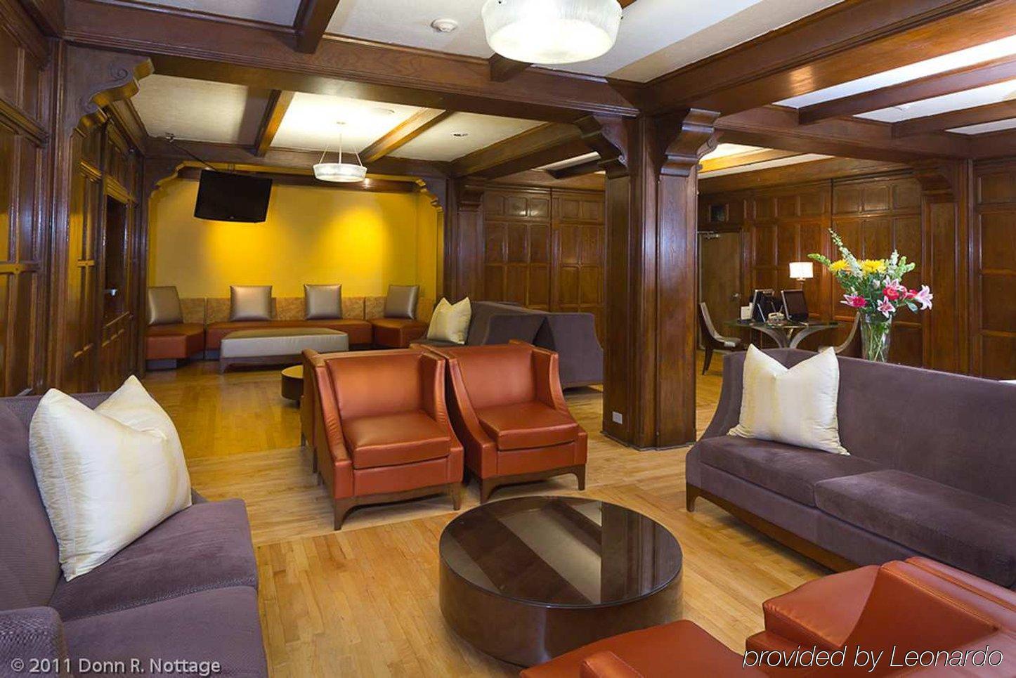 The Tudor Arms Hotel Cleveland - A Doubletree By Hilton Номер фото
