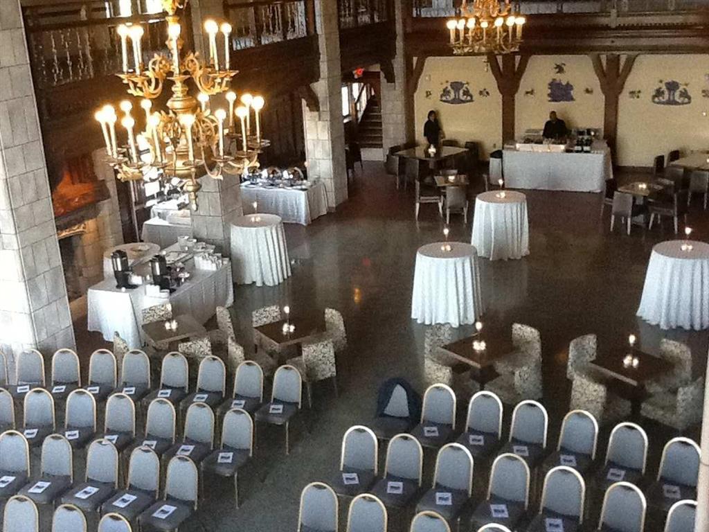 The Tudor Arms Hotel Cleveland - A Doubletree By Hilton Інтер'єр фото