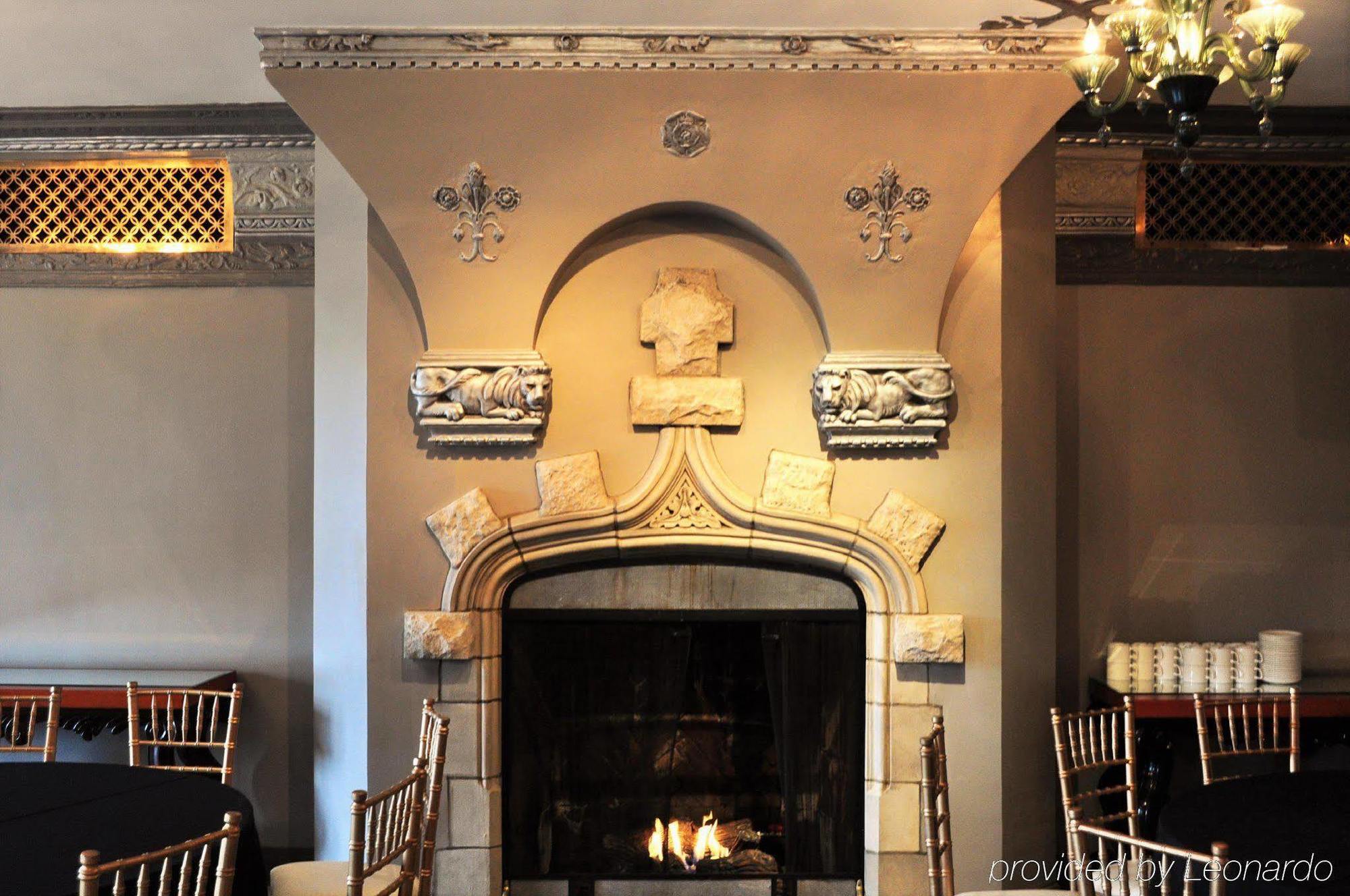 The Tudor Arms Hotel Cleveland - A Doubletree By Hilton Екстер'єр фото